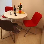 With Parking Space - 9129 마카르스카