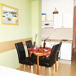 With Parking Space - 9129 아파트 *