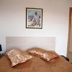 With Parking Space - 9129 아파트 *