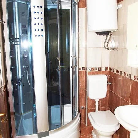 아파트 With Parking Space - 9129 *