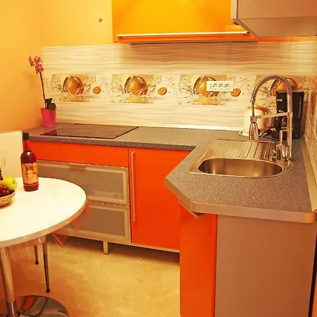 With Parking Space - 9129 아파트 *