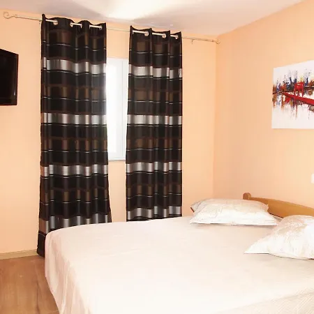 With Parking Space - 9129 Apartman