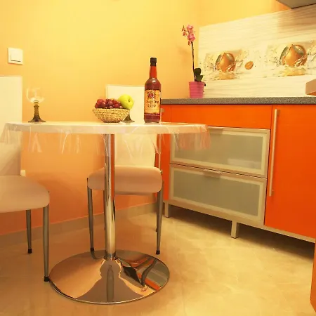 With Parking Space - 9129 Apartman