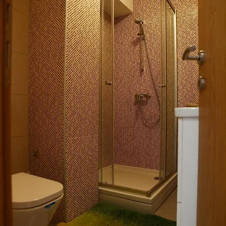 Apartman With Parking Space - 9129 Makarska