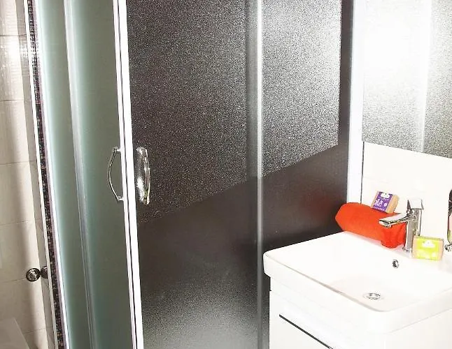 With Parking Space - 9129 Apartment Makarska